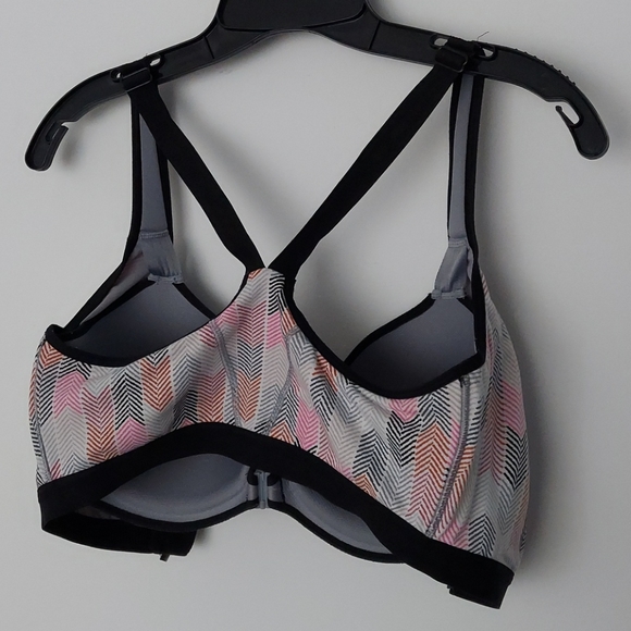 Sports bra - Picture 4 of 4